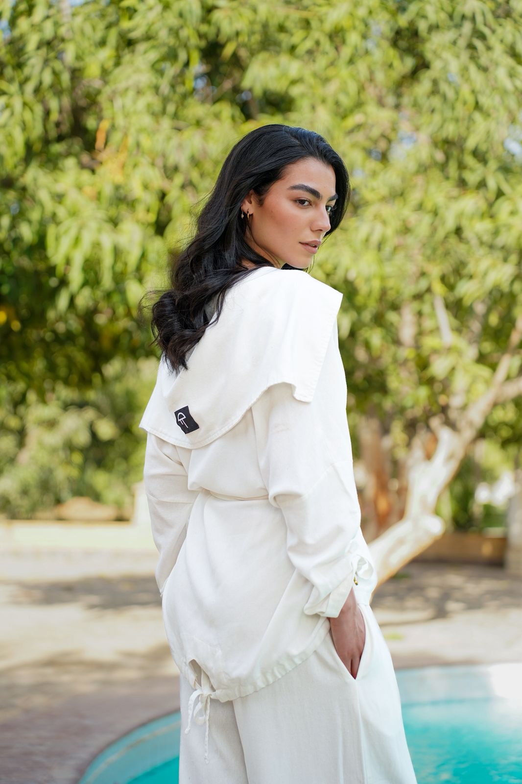 Linen Suit With Wide Collar