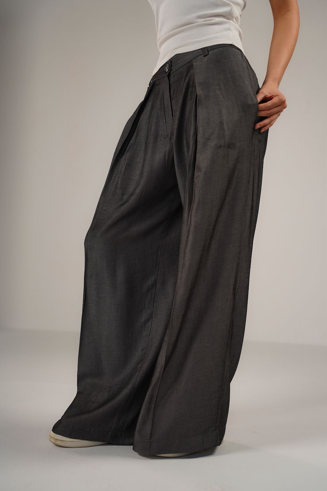 Breathable And Soft Tencel Pants