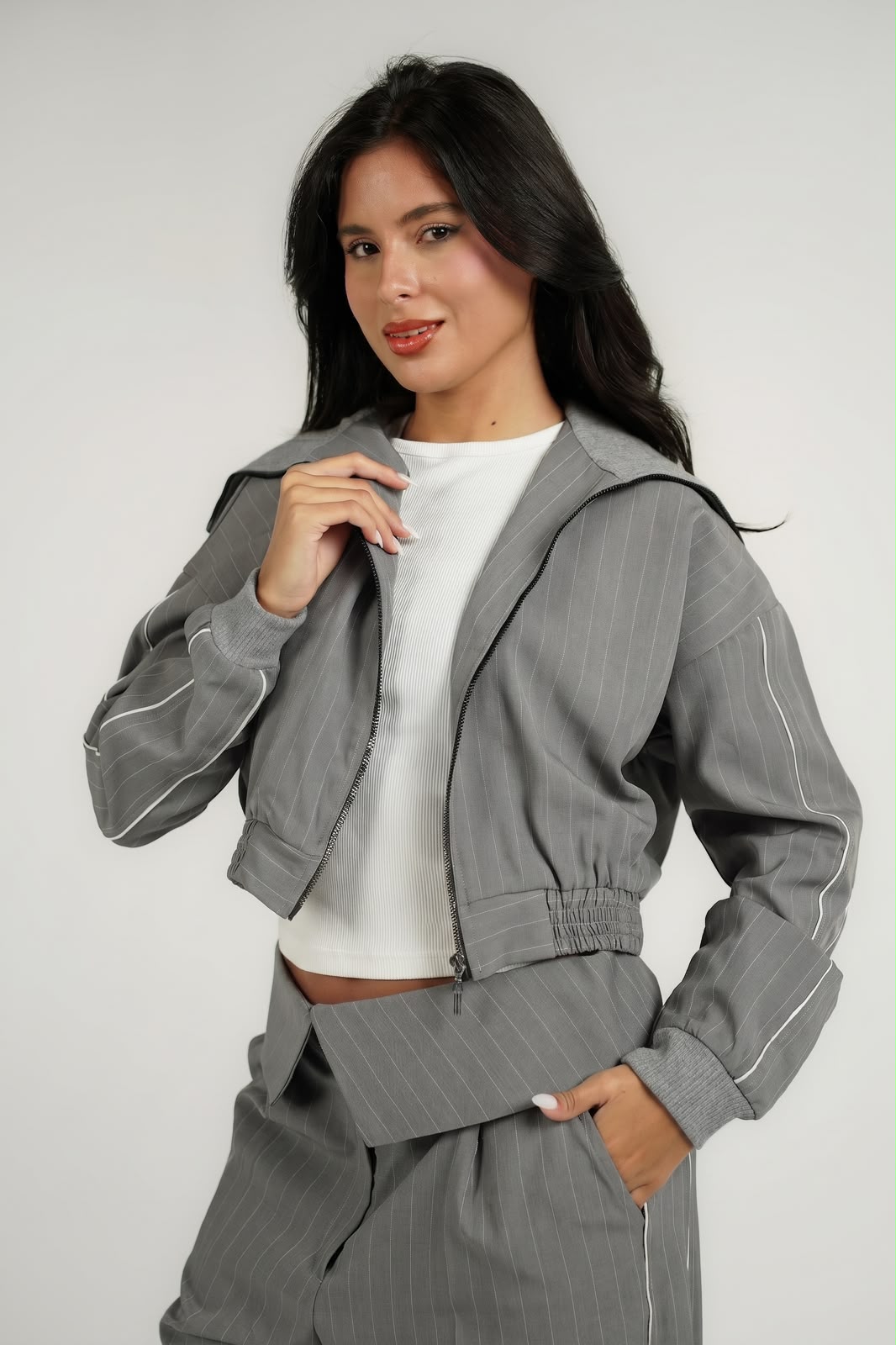 Cropped Wide Layered Collar Jacket