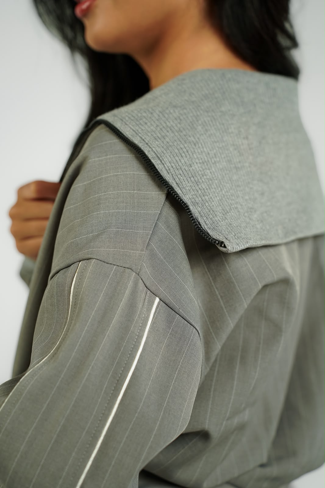 Cropped Wide Layered Collar Jacket